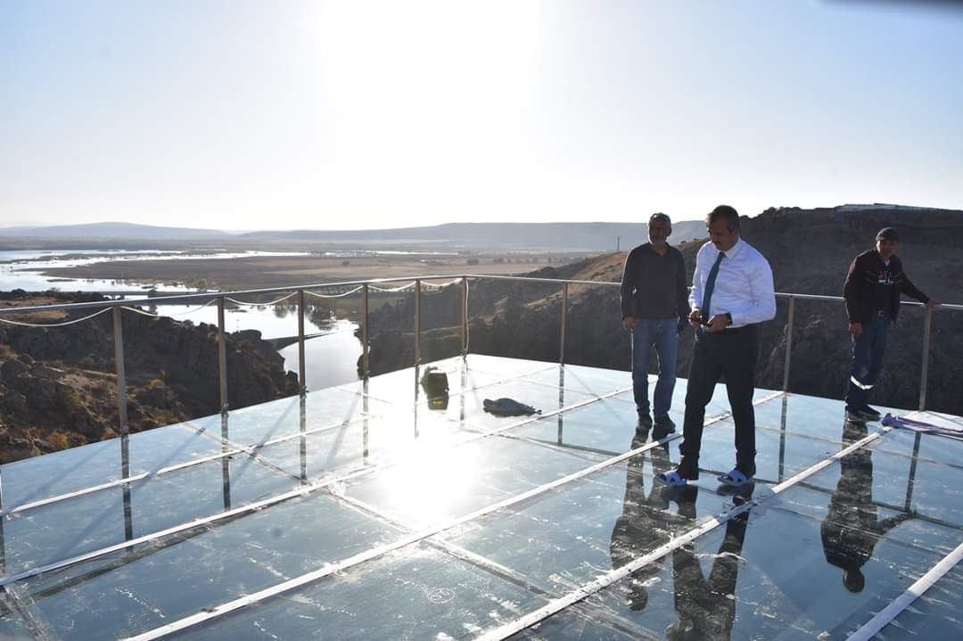 Vali Sezer Çeşnigir Kanyonunda İncelemelerde Bulundu