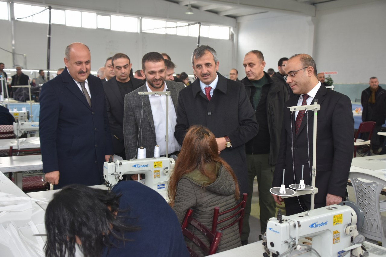 Vali Yunus Sezer, NCR Tekstil firmasına ait fabrikanın açılışına katıldı