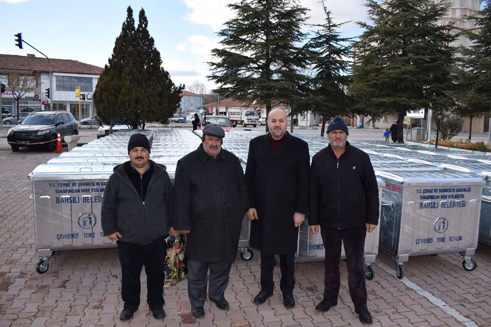 Çöp konteynerleri geldi