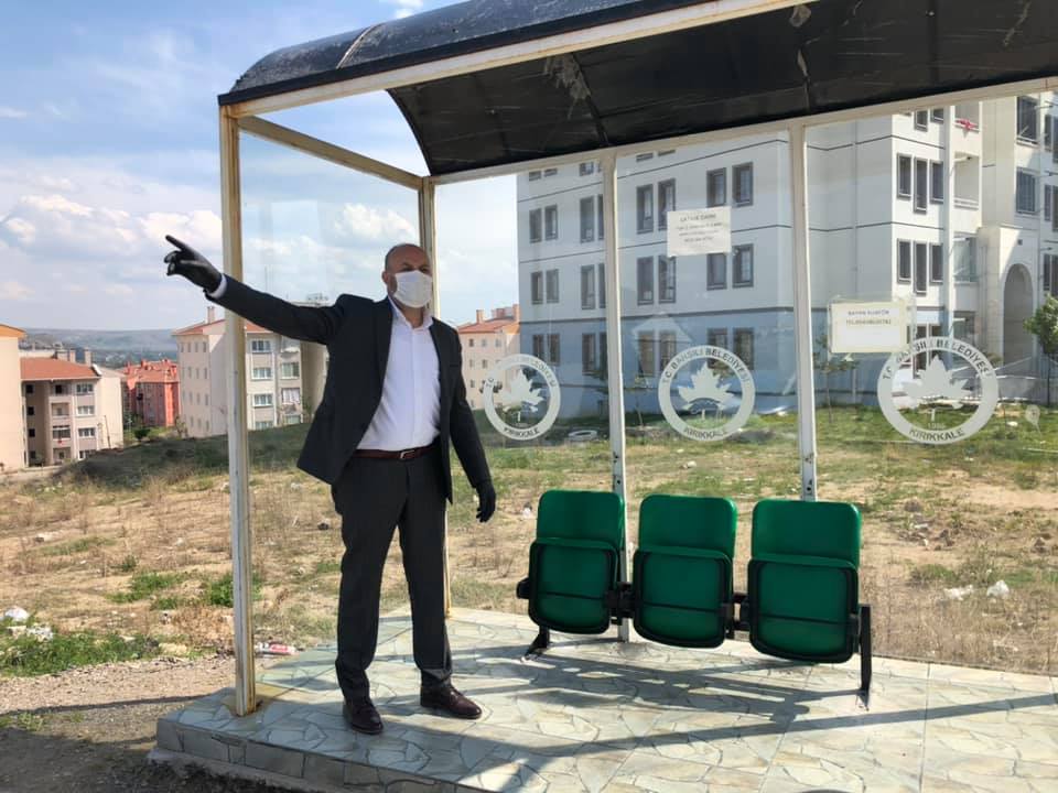 Bahşılı’da Durak koltukları yenilendi