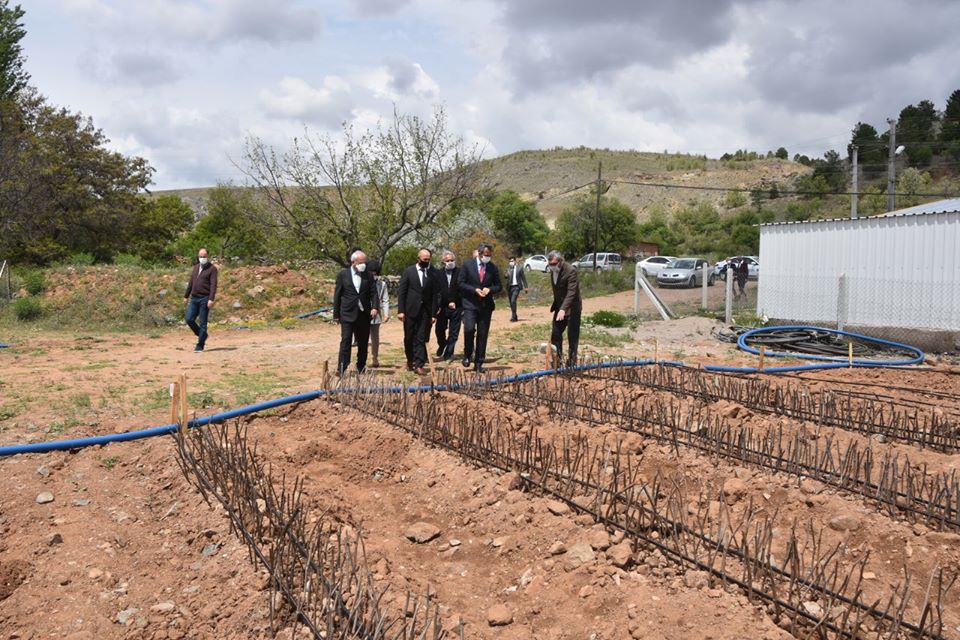 Vali Sezer, ” Hedef 1 Milyon Bağ Fidanı”