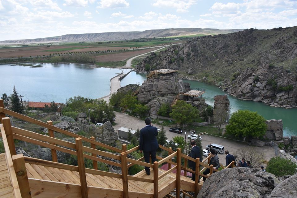 Kırıkkale’de tarihi çeşnigir köprüsü yeniden ziyarete açıldı