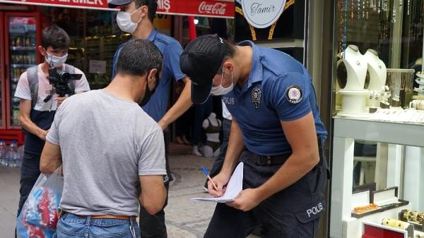 Kırıkkale’de Maske Denetimi 3 Kişiye Ceza Kesildi