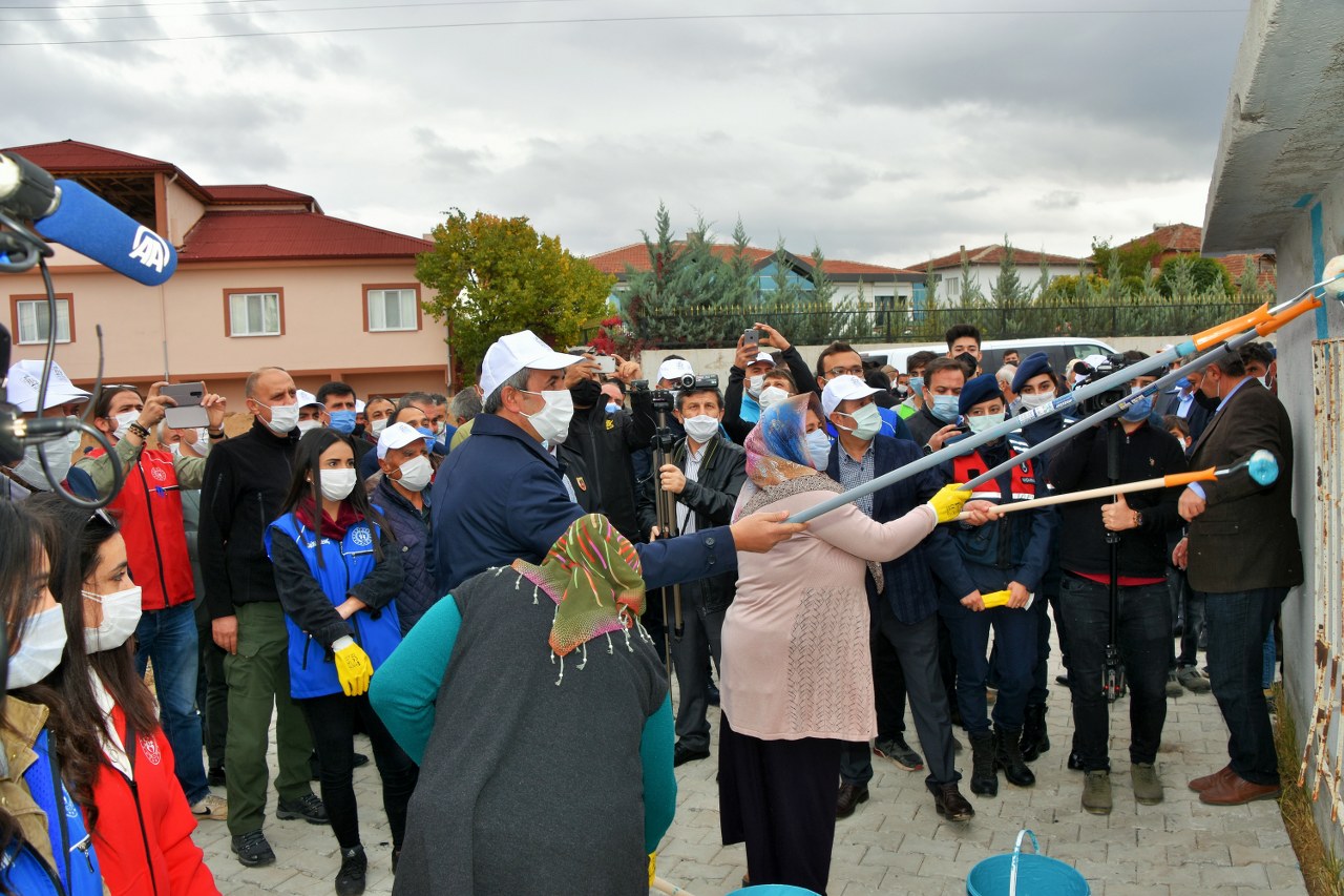 “ En Güzel Köy Benim Köyüm” Projesi Ağaylı Köyü İle Devam Etti