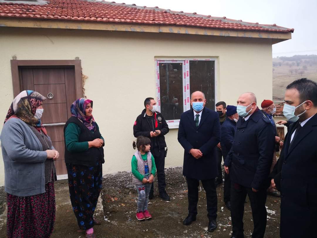 MHP’den köylere çıkarma