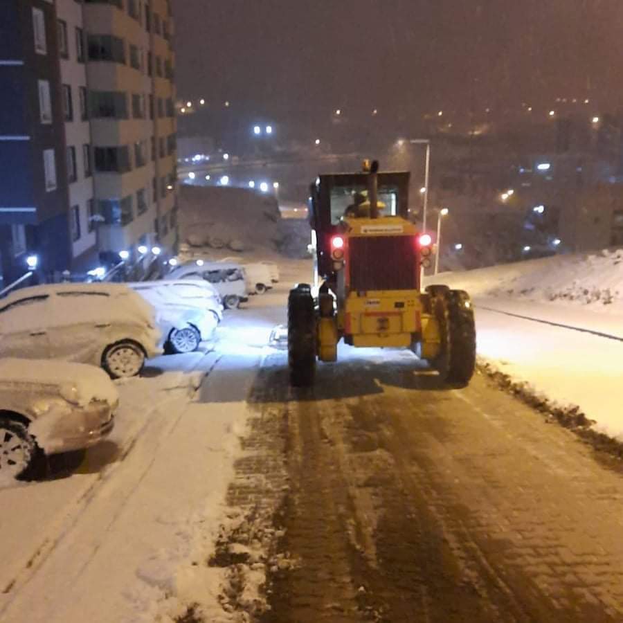 Yahşihan Belediyesi kar yağışına anında müdahale etti