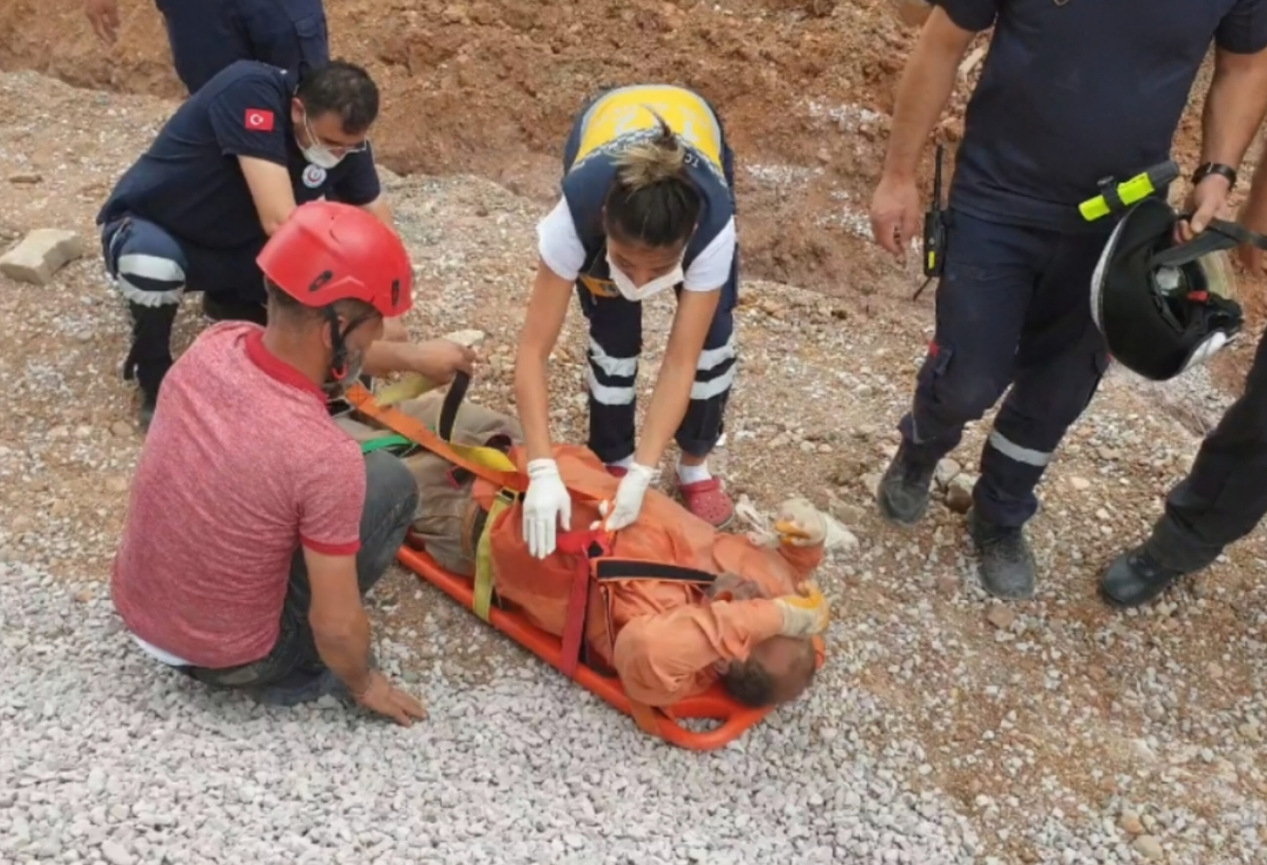 Kırıkkale’de göçük altında kalan işçi kurtarıldı