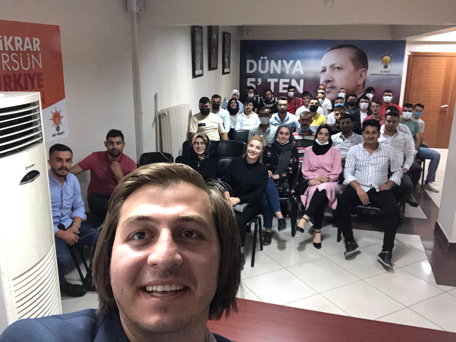 Ak Gençlik Kolları Sıvadı