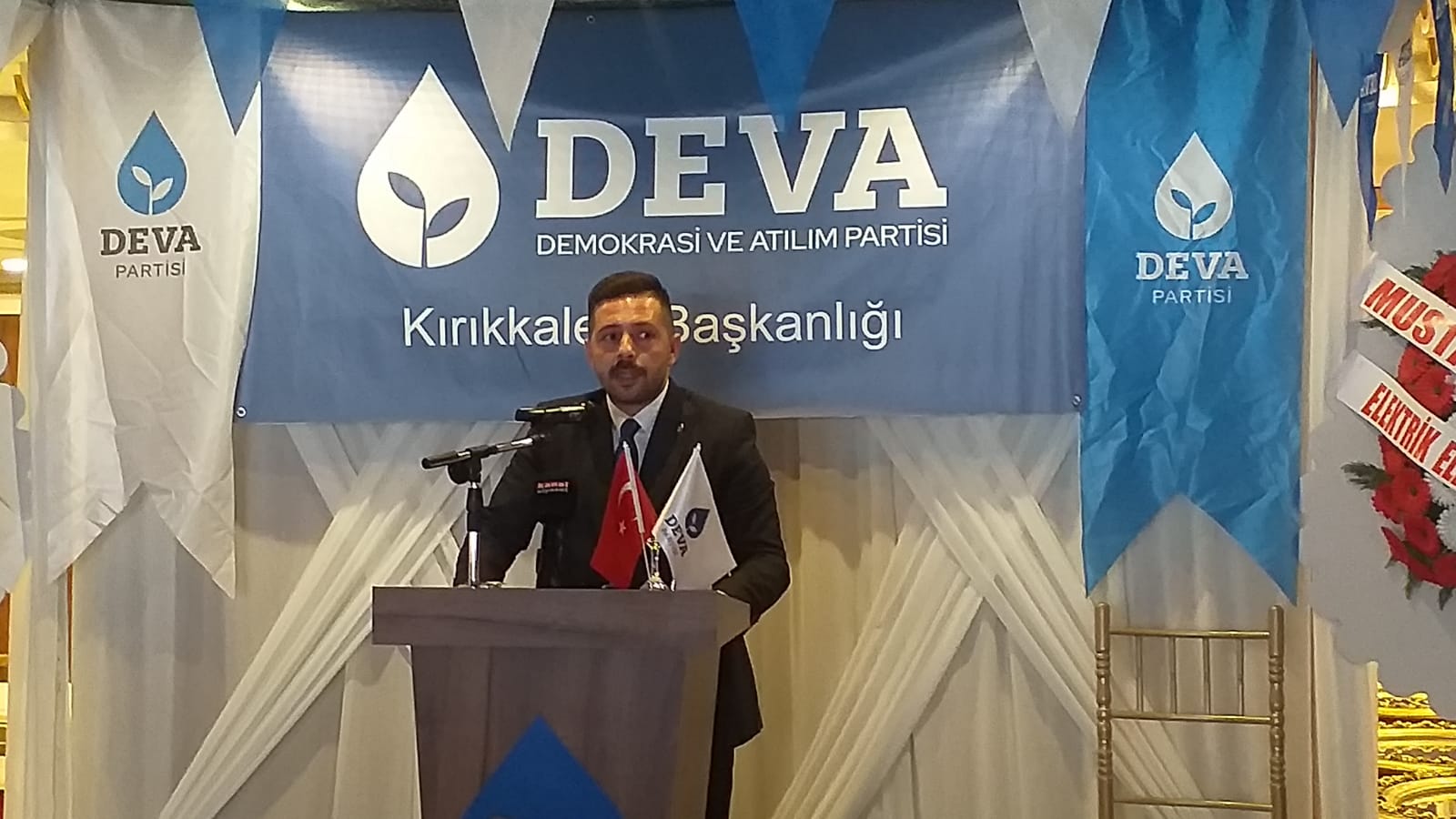 Krizi iliklerimize kadar hissediyoruz