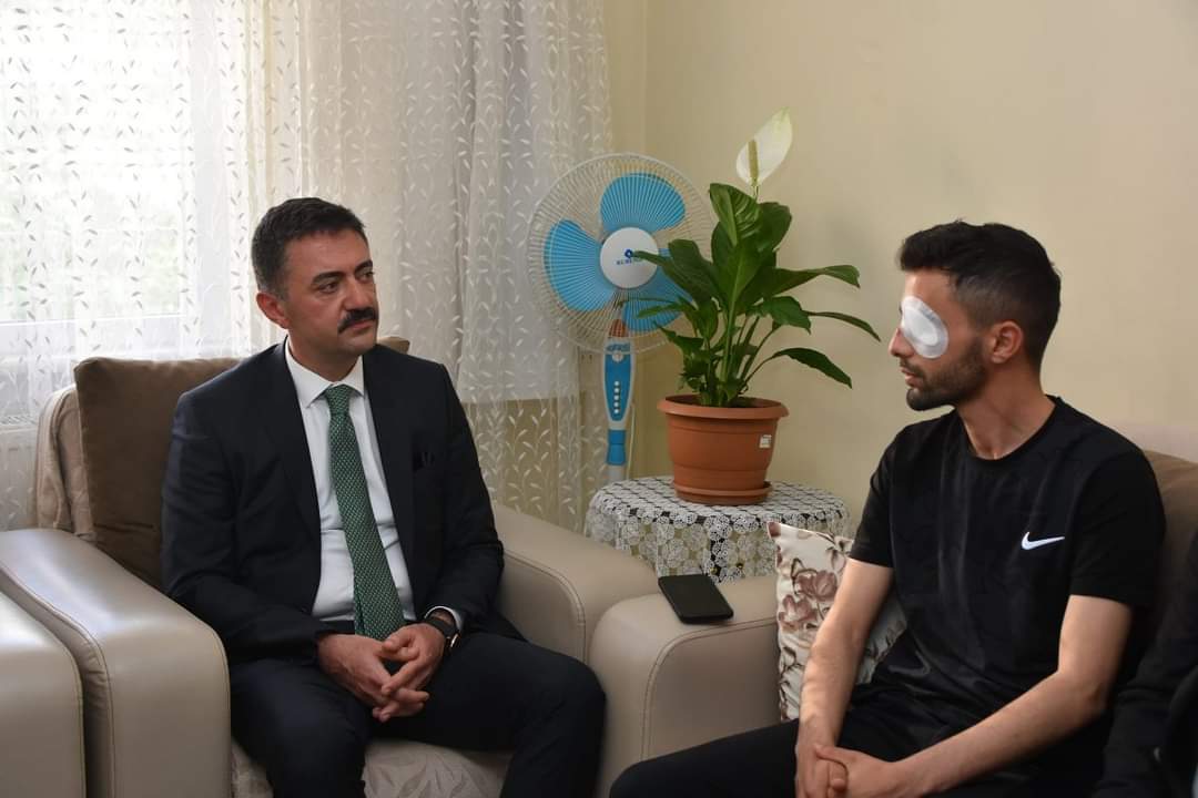 Kırıkkale Valisi Bülent Tekbıyıkoğlu’dan Yaralı Askere Evinde Ziyaret