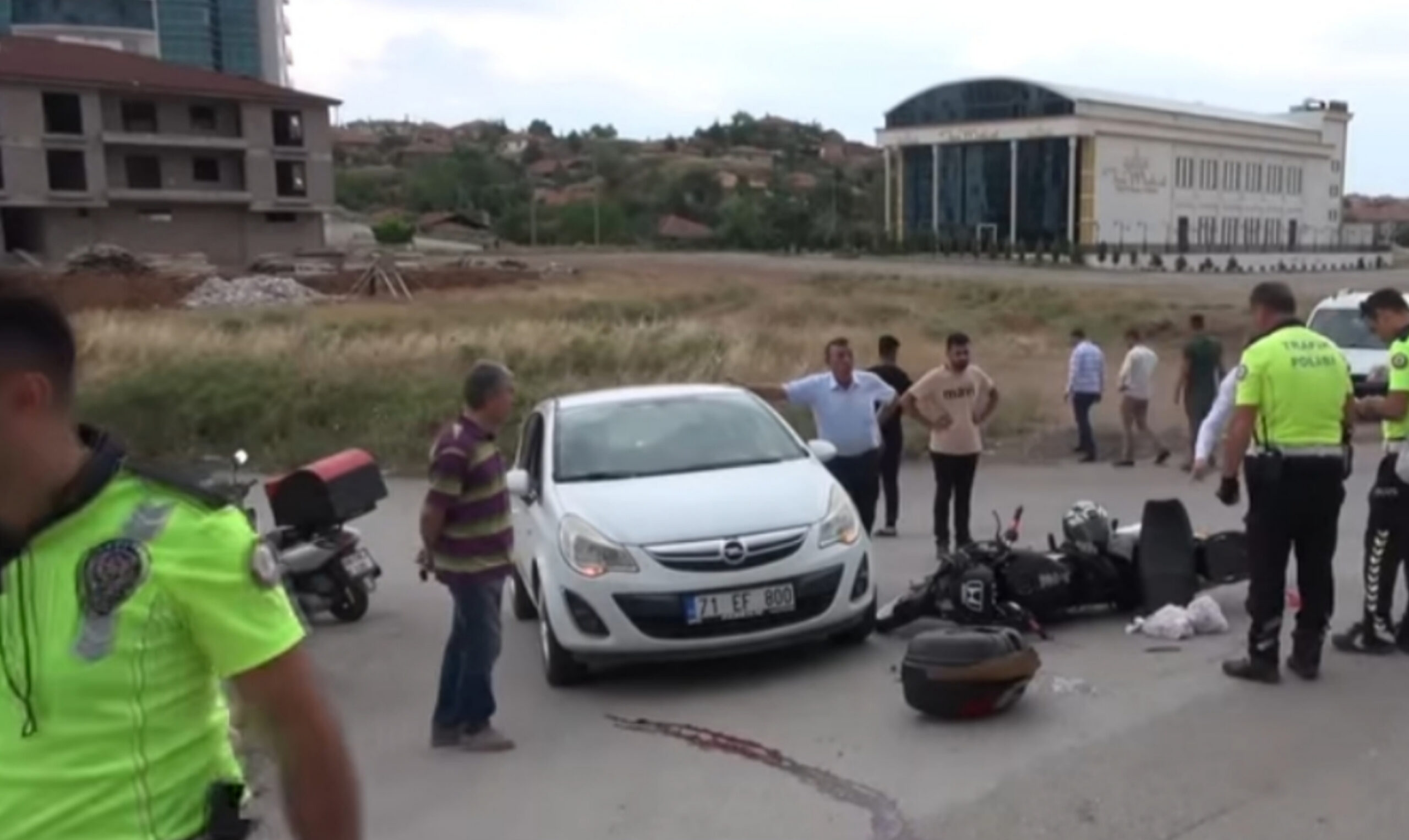 Motosiklet sürücüsü hayatını kaybetti