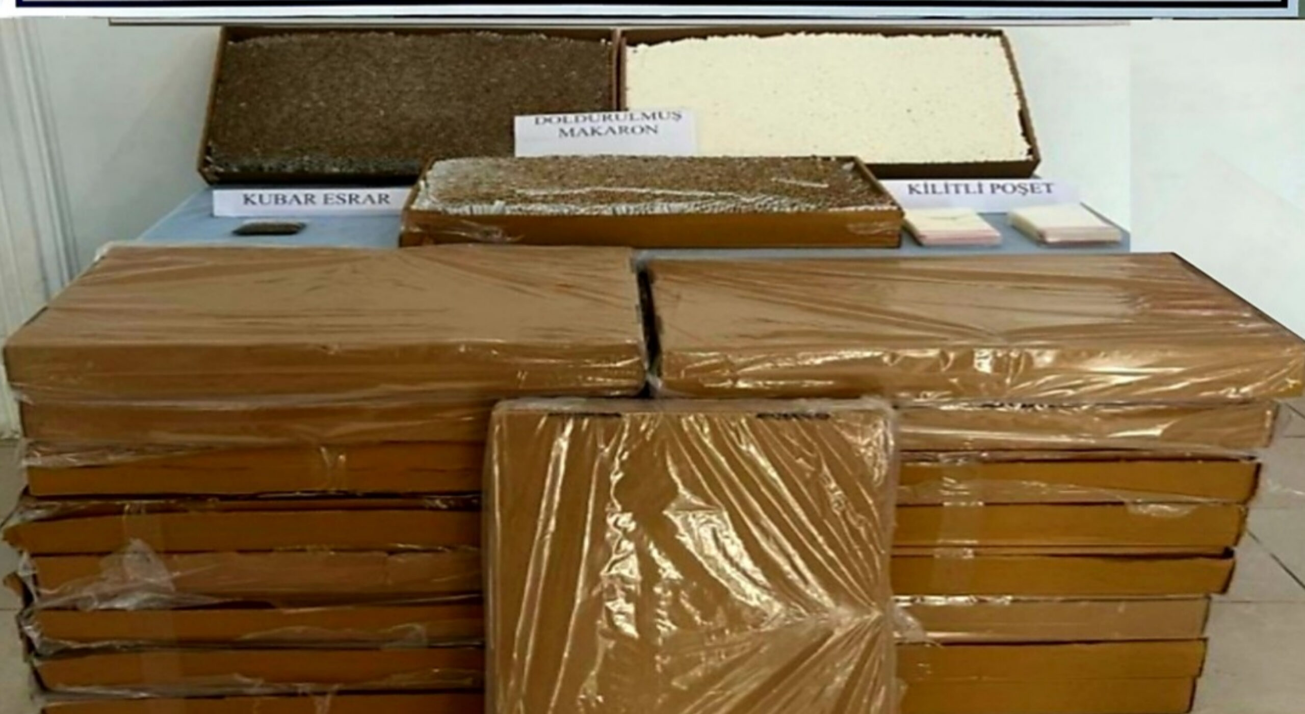 Kubar Esrar ve 170 Bin Dolu Makaron Ele Geçirildi