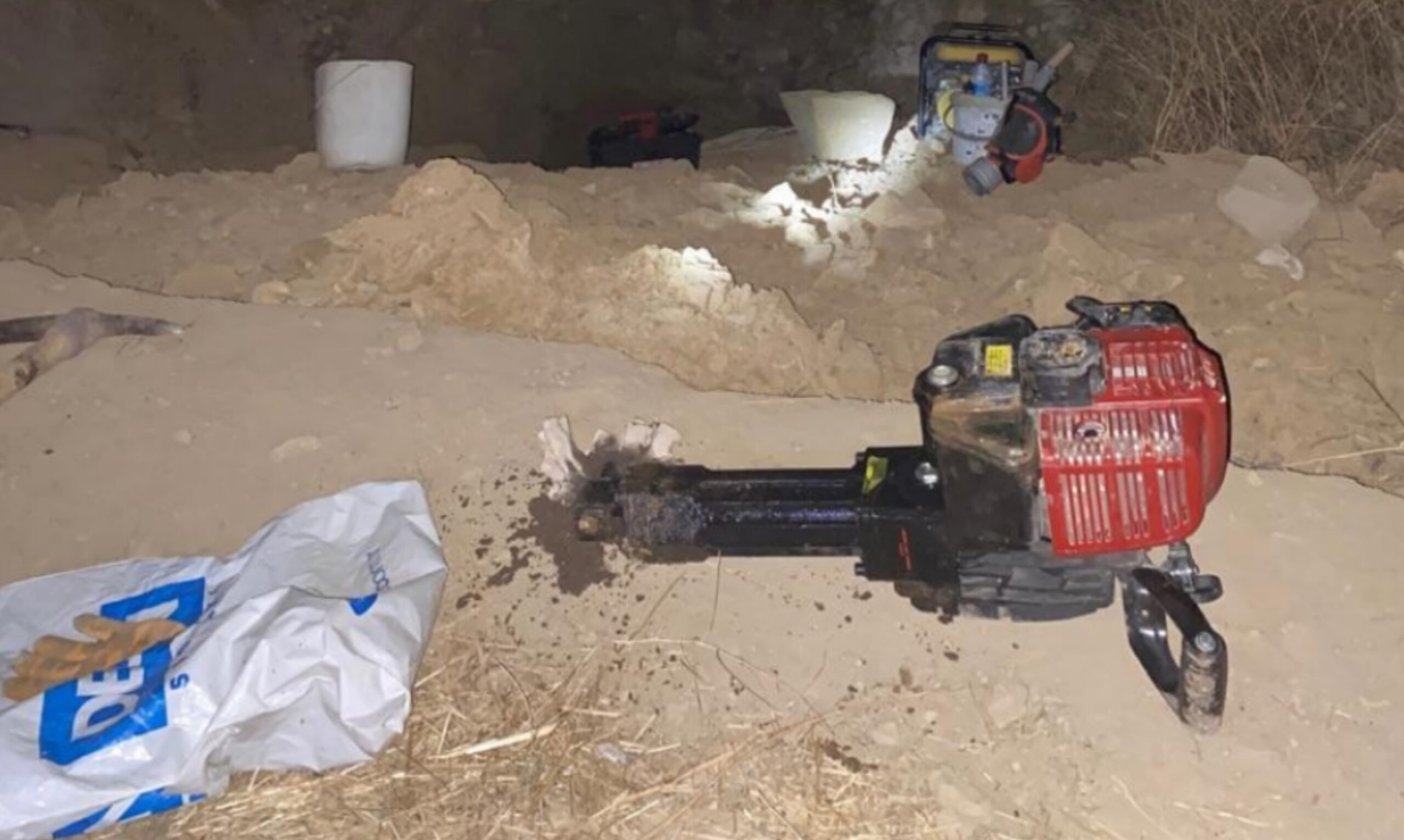 Kaçak kazı yapan şüpheli suçüstü yakalandı
