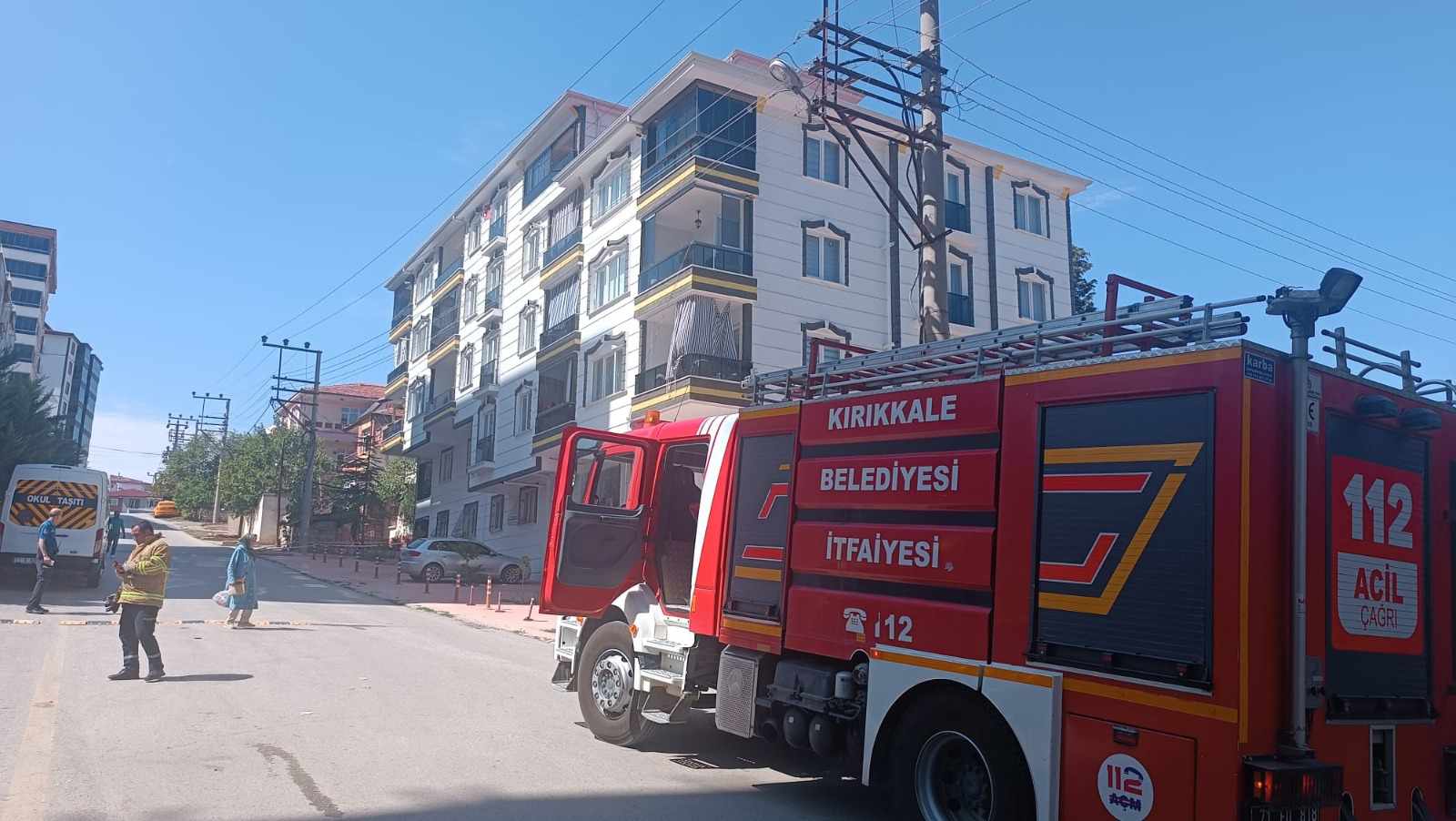 Elektrik akımına kapılan işçi yaralandı