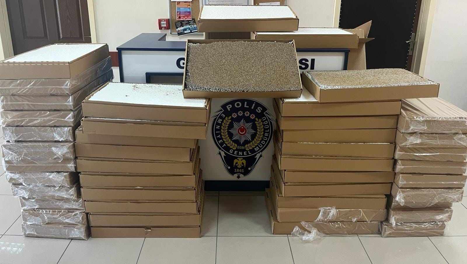 Kırıkkale’de 225 Bin Adet Dolu Makaron Ele Geçirildi