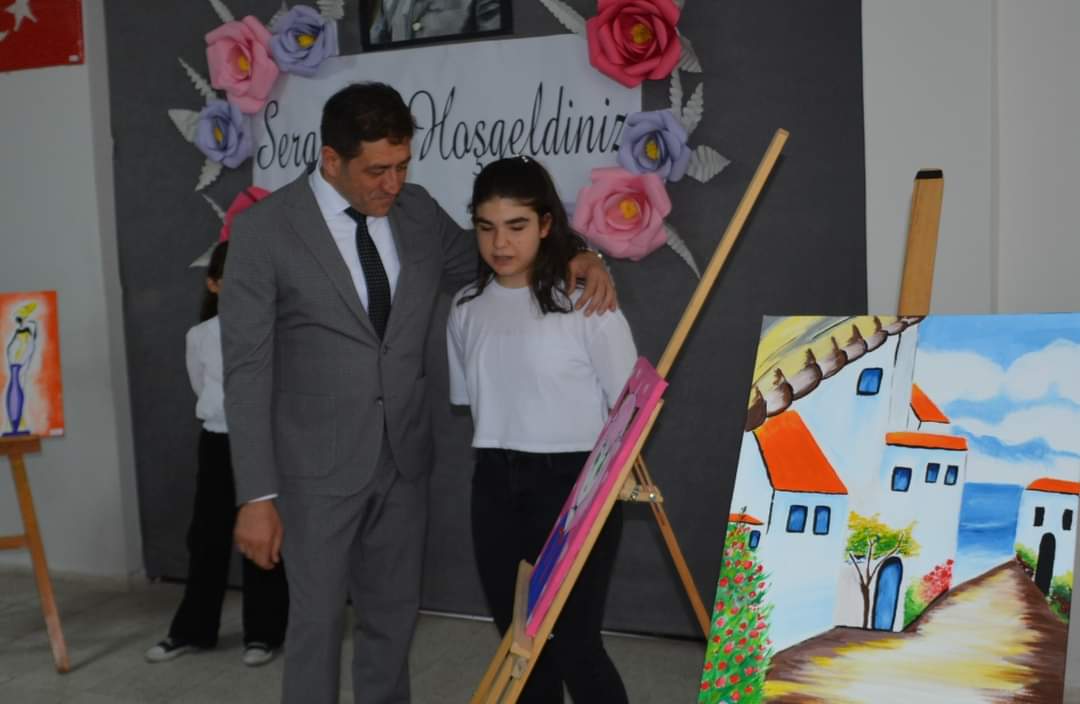 İl Milli Eğitim Müdürü Rıza Aydın Resim Sergisi Açılışını Yaptı