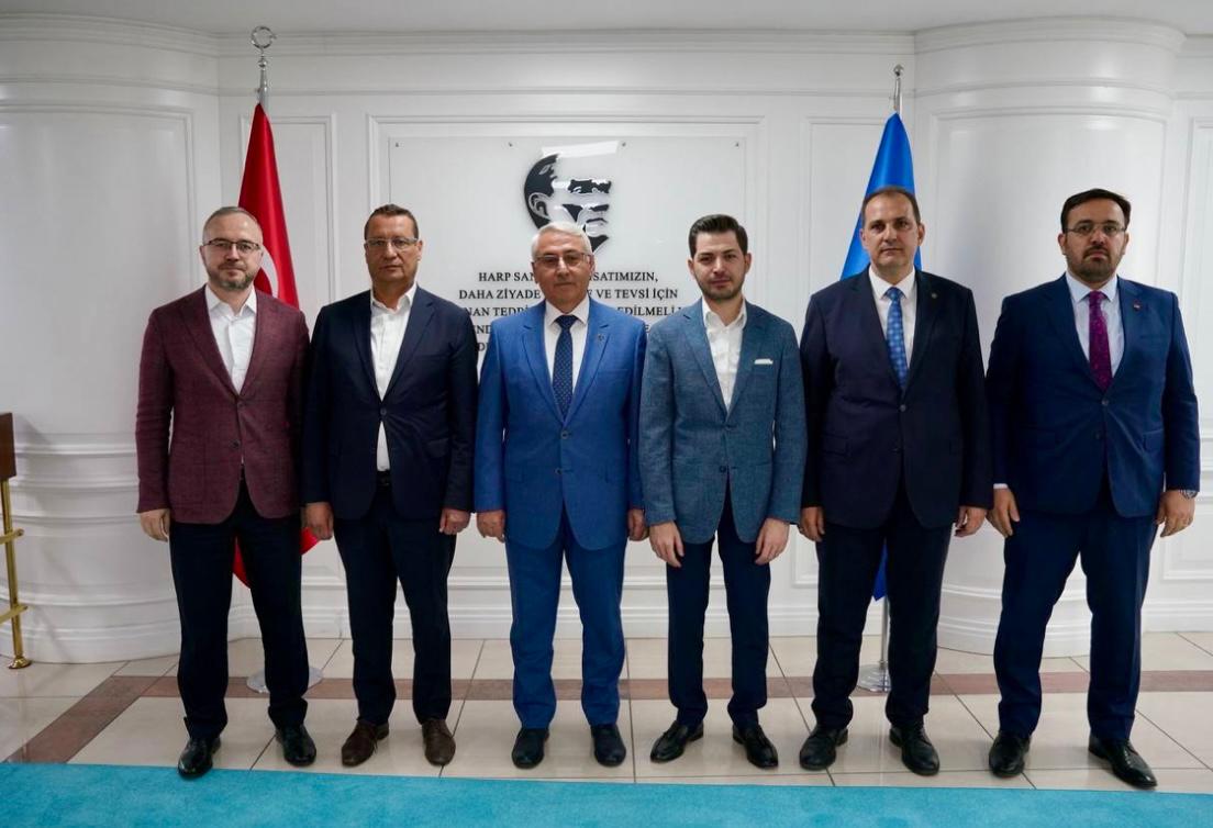 MKE A. Ş’de Bayrak Devir Teslimi