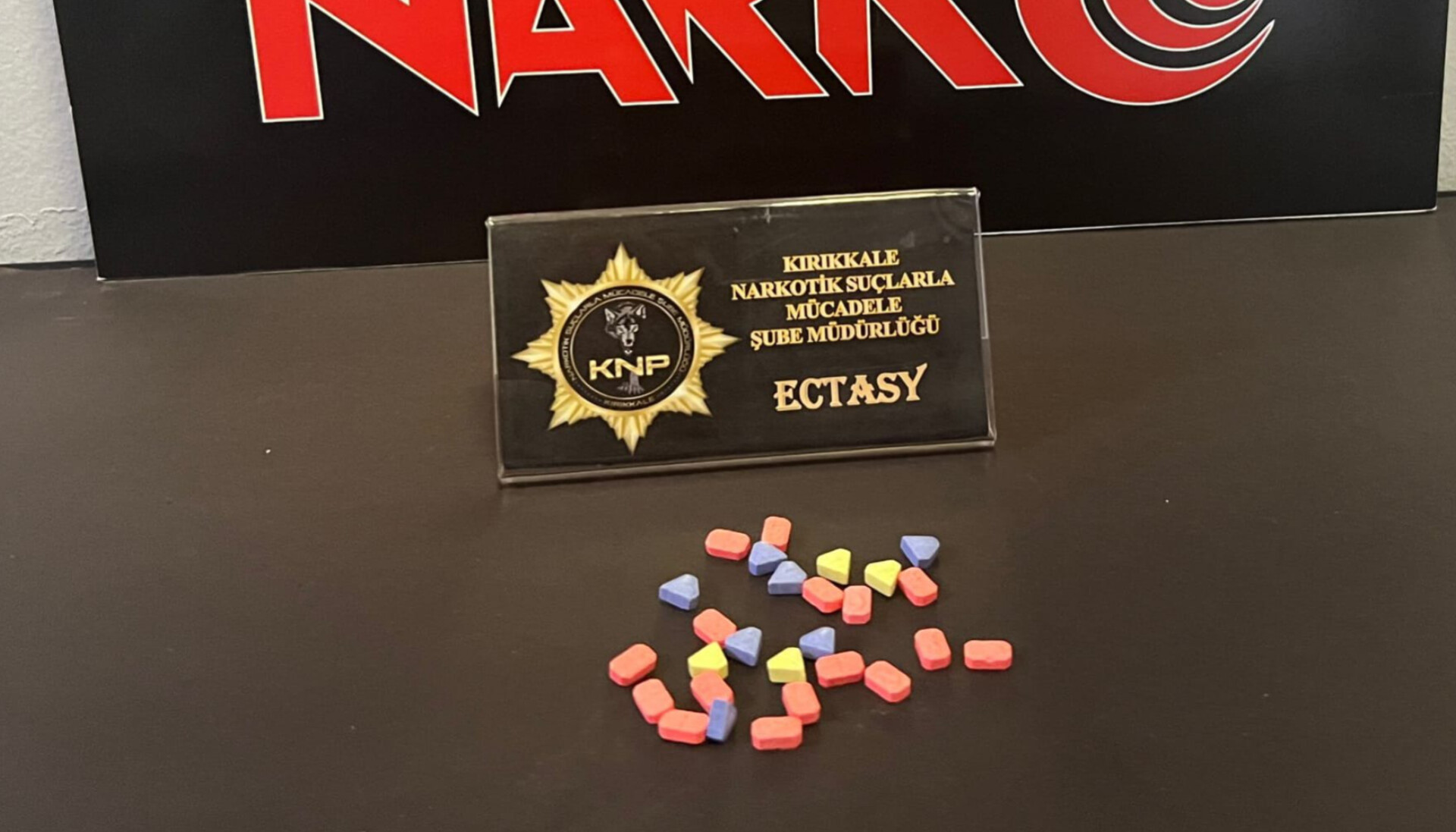 Kırıkkale’de 27 Adet Extacy Hap Ele Geçirildi