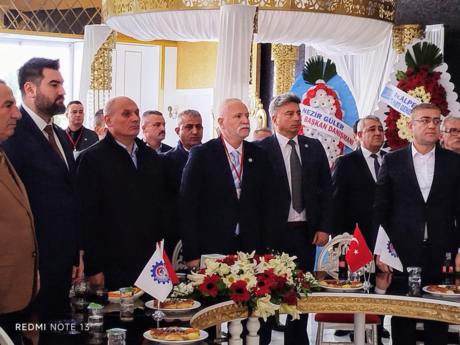 “İŞÇİLERİN AİDATLARINA NAMUSUMUZ GİBİ SAHİP ÇIKACAĞIZ”