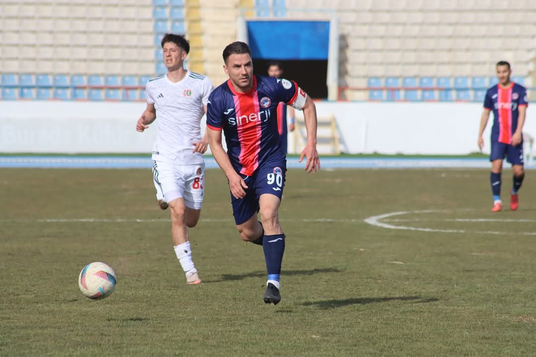 Şimşekler iki golle 3 puanın sahibi oldu