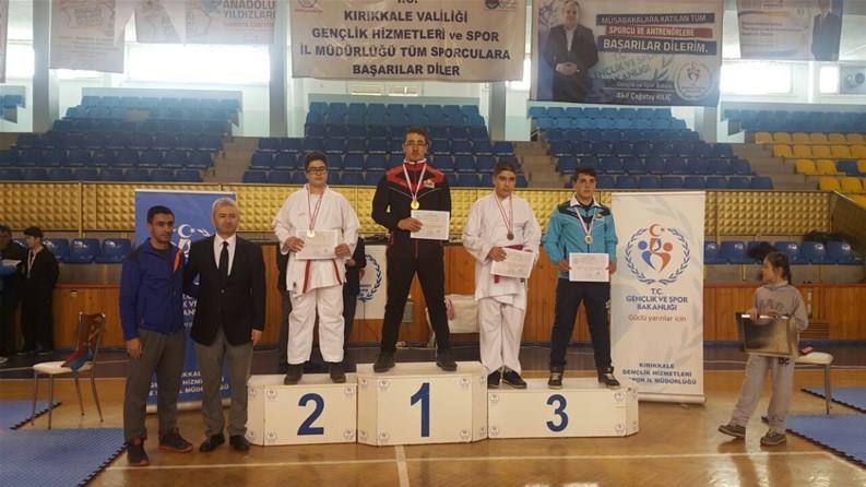 ANALİG KARATE MÜSABAKALARI YAPILDI