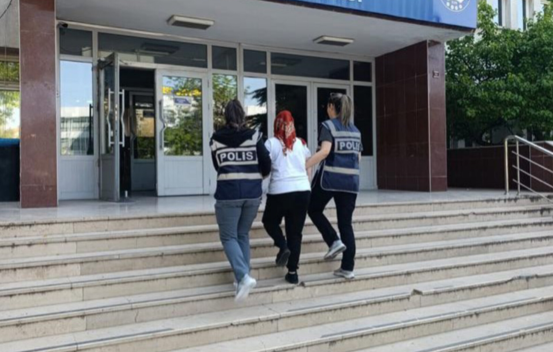 Hakkında 21 yıl kesinleşmiş hapis cezası bulunan firari yakalandı