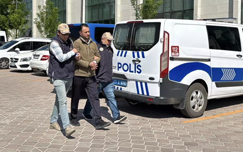 FETÖ’cü firari şahıs teslim oldu