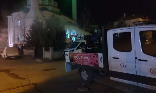 Sokaklar gül kokuyor