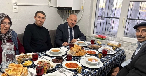 Cönger iftara katıldı