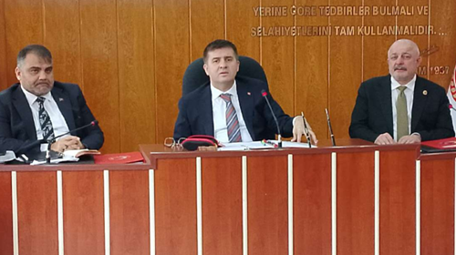 Vali köy çöpleri sorununa el attı