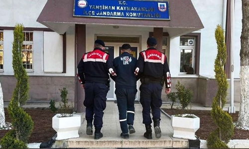 Kırıkkale’de jandarma ekiplerince 2 firari hükümlü yakalandı