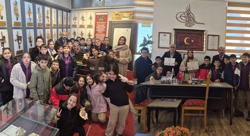 İstiklal İlkokulu öğrencileri ve öğretmenleri, Siyer-i Nebi Müzesi’ni ziyaret etti