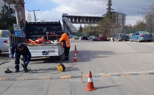 Okul yollarına önlem