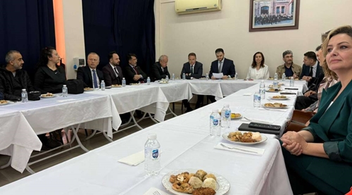 Teori ve pratik birleşiyor