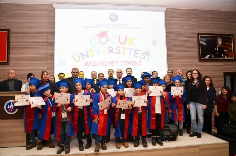 Çocuk Üniversitesi Mezuniyet Töreni Yapıldı