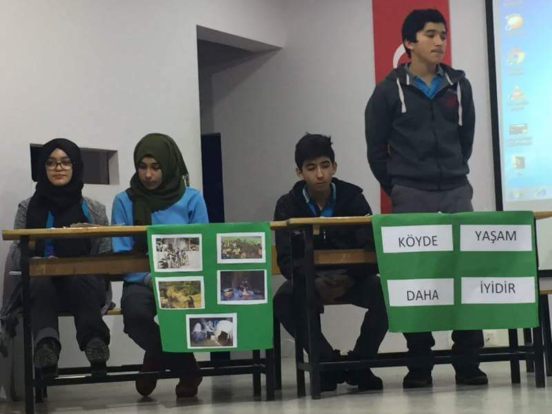 Münazara Yaptılar