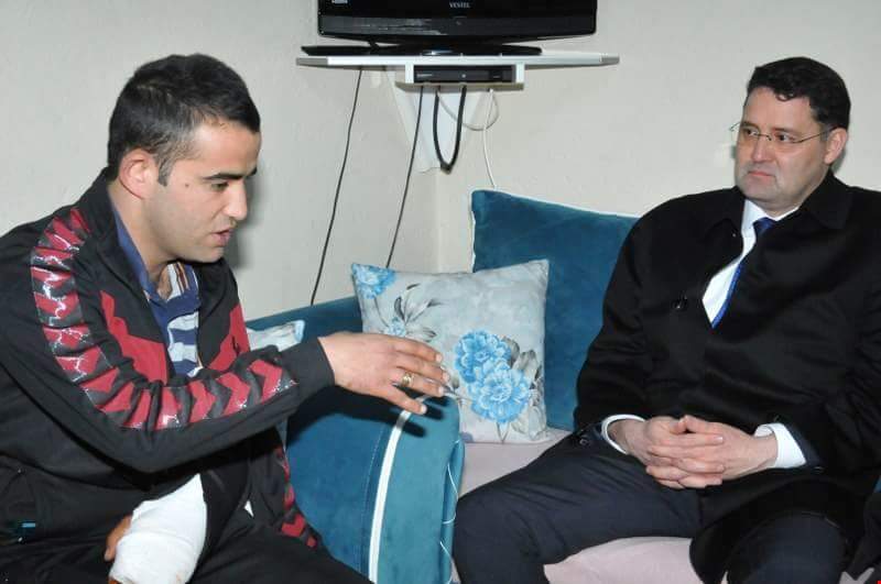 El Bab’ta Yaralanan Askeri Ziyaret Etti