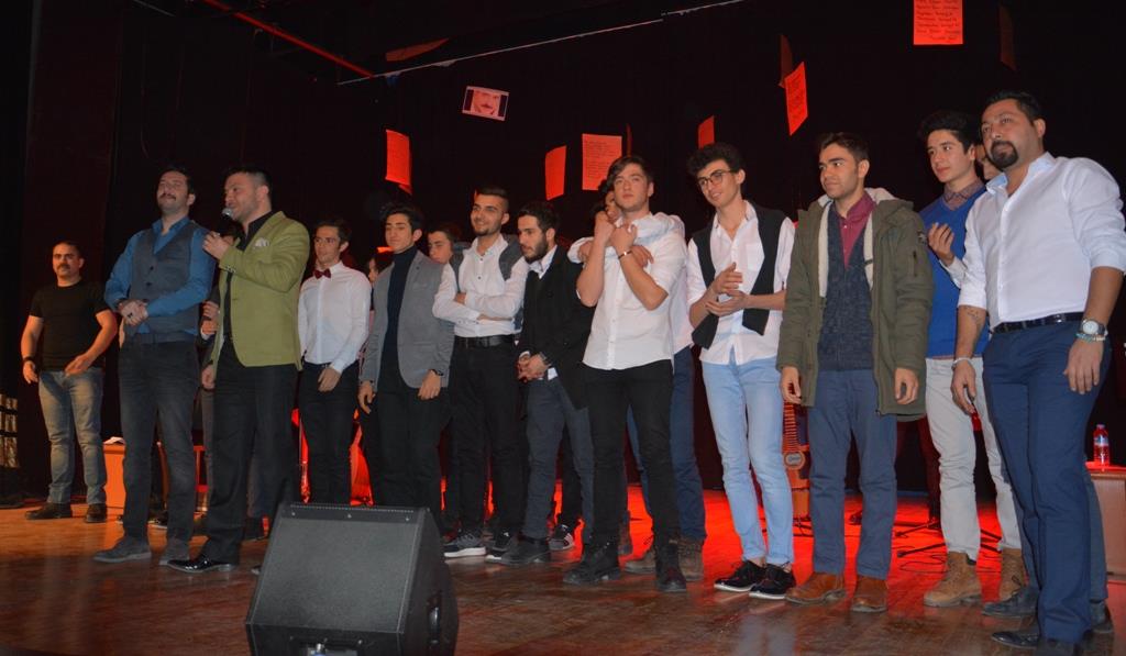 ŞİİR VE TÜRKÜ DİNLETİSİ
