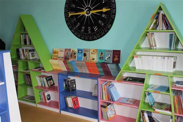 AGD’DEN ÇELEBİ KÜTÜPHANESİNE KİTAP