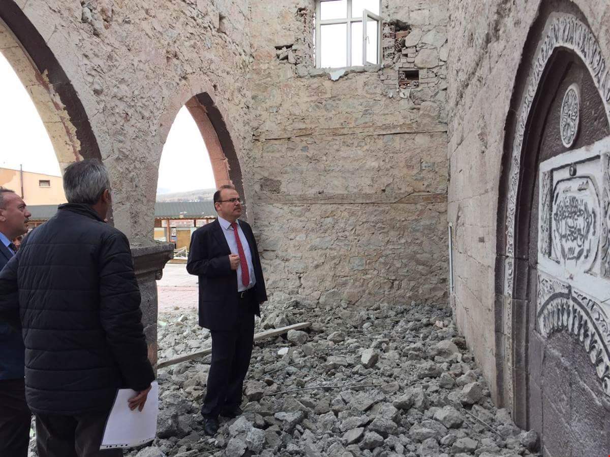 Tarihi Camide İncelemede Bulundu
